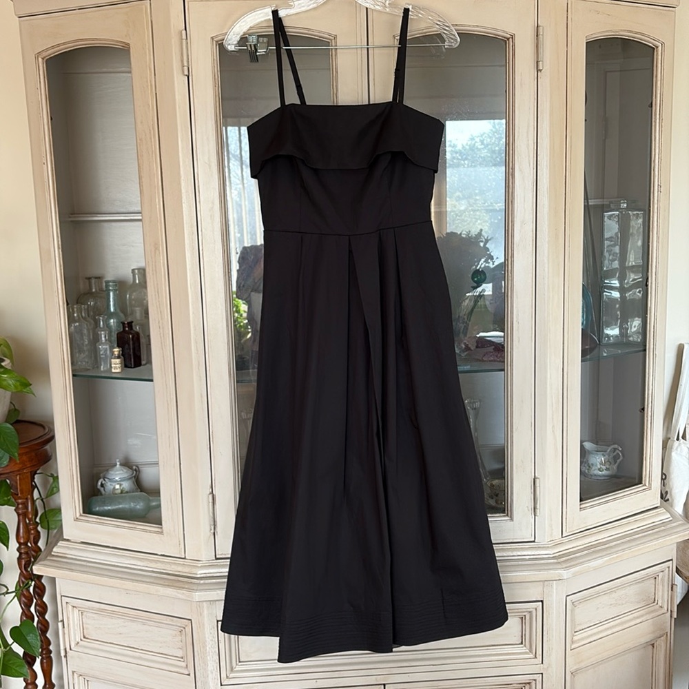 White House black market black dress Size 4